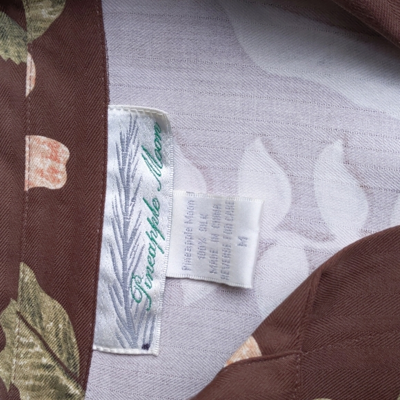 Pineapple Moon Silk Hawaiian button up shirt M - Picture 2 of 7